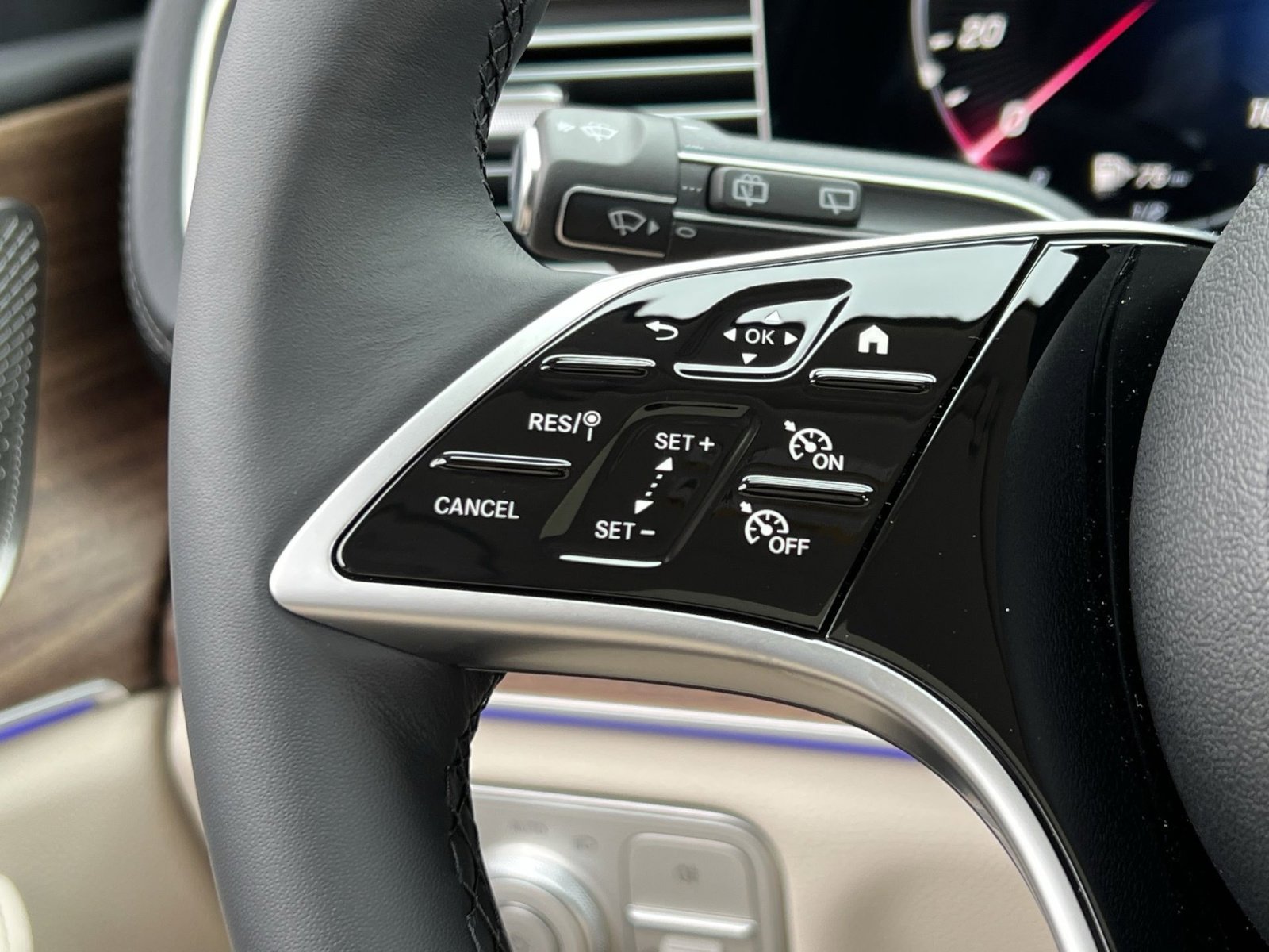 New 2026 Mercedes-Benz GLE 350 4MATIC image 31