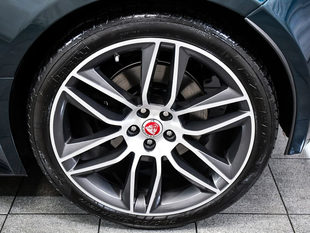 Used 2021 Jaguar F-TYPE R-Dynamic AWD/4WD image 8