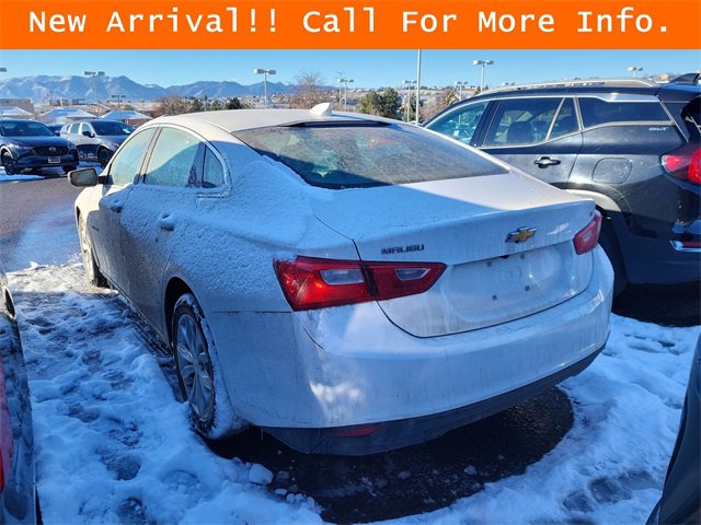 Used 2023 Chevrolet Malibu LT image 2
