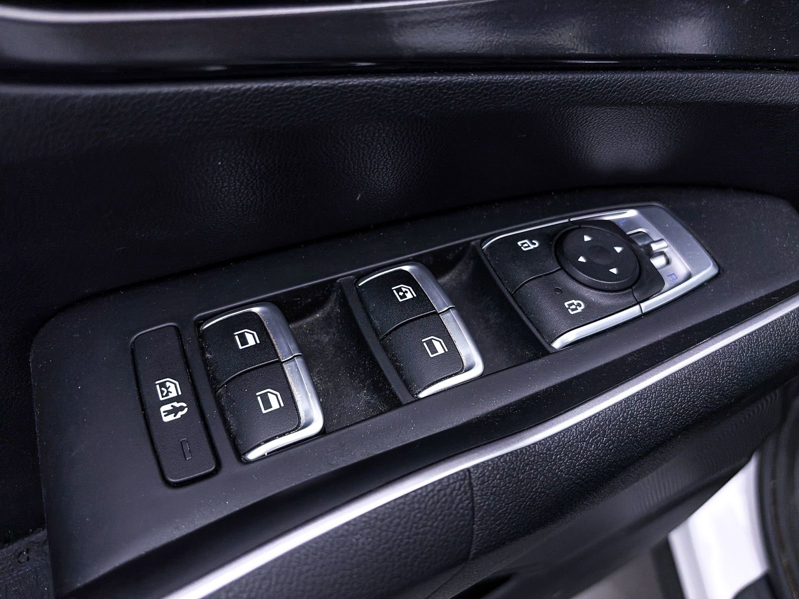 Used 2021 Kia Sorento S w/ Panoramic Sunroof Package image 17