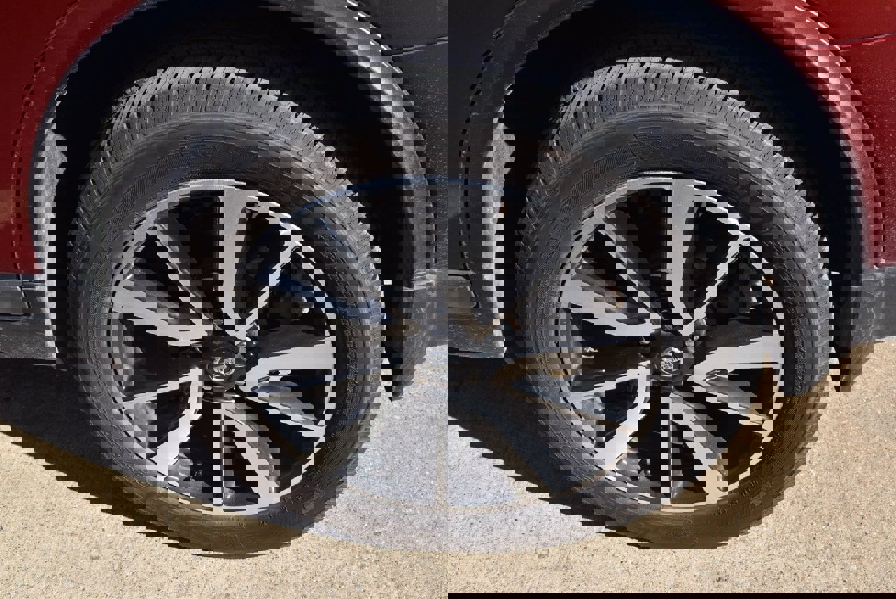 Used 2020 Nissan Rogue SL w/ Premium Package image 10