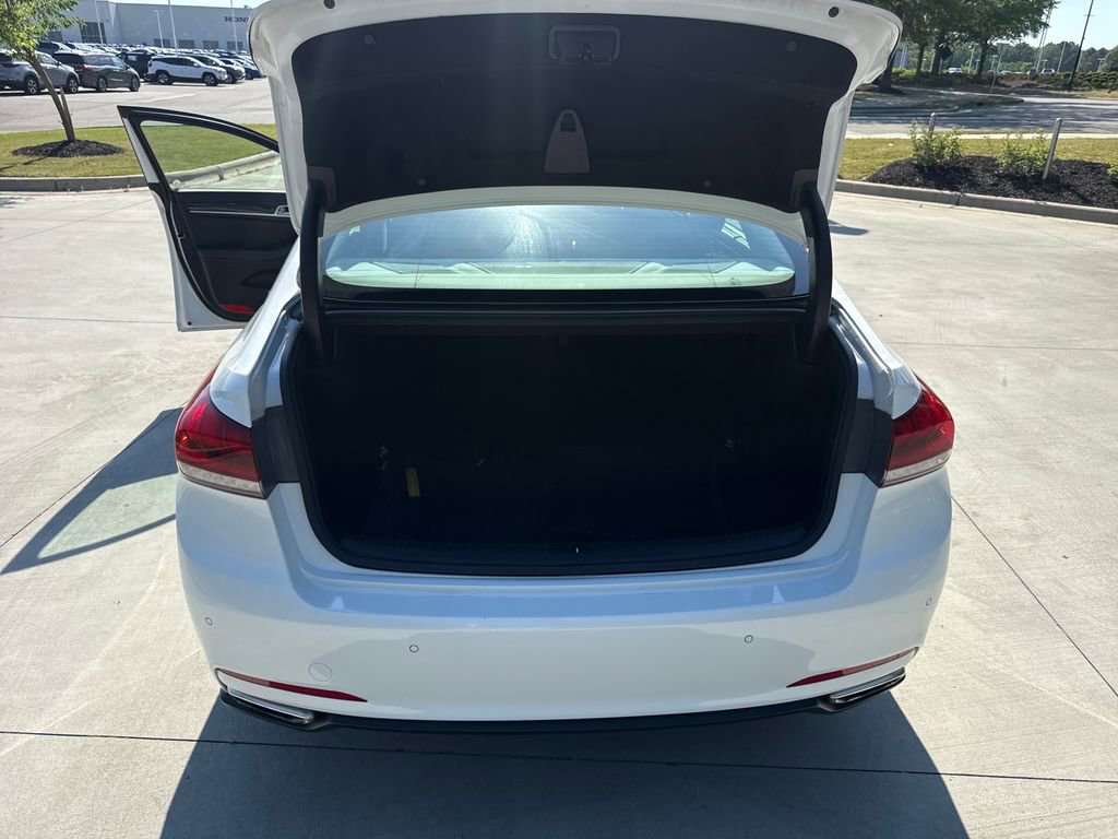 Used 2015 Hyundai Genesis 3.8 w/ Option Group 03 AWD/4WD image 31