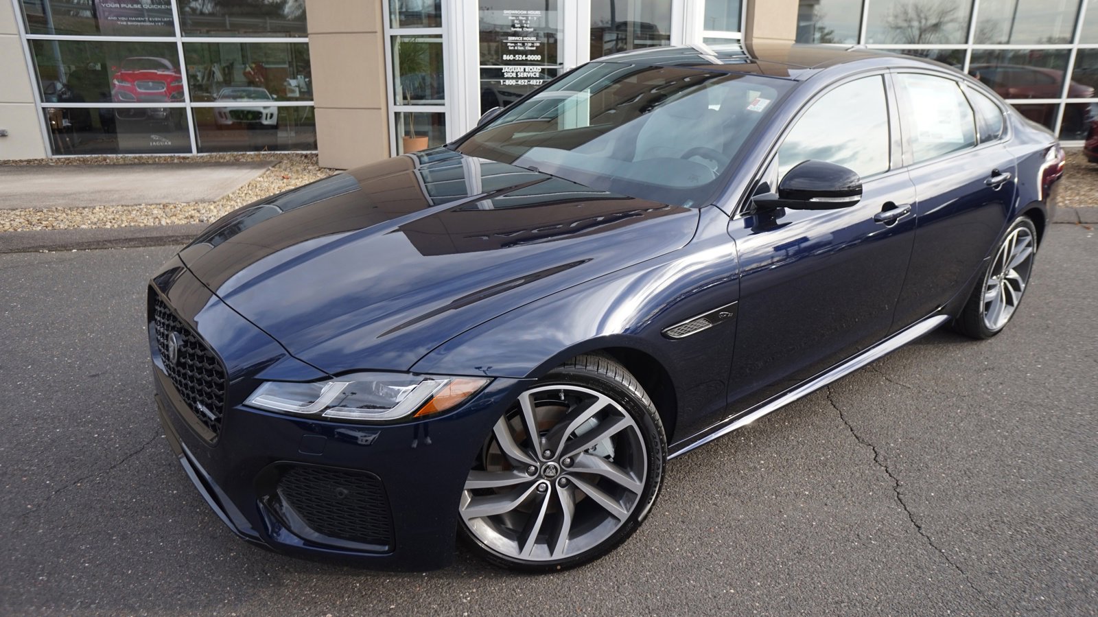 Used 2024 Jaguar XF R-Dynamic SE image 29