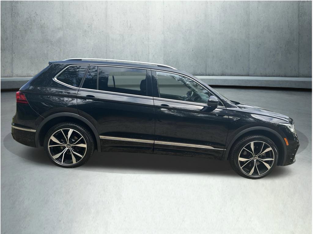 Used 2023 Volkswagen Tiguan SEL R-Line AWD/4WD image 6