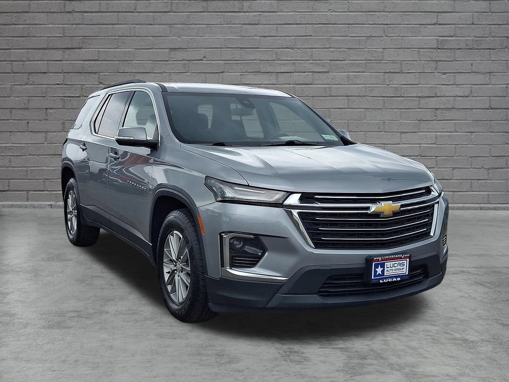 Used 2023 Chevrolet Traverse LT AWD/4WD image 2