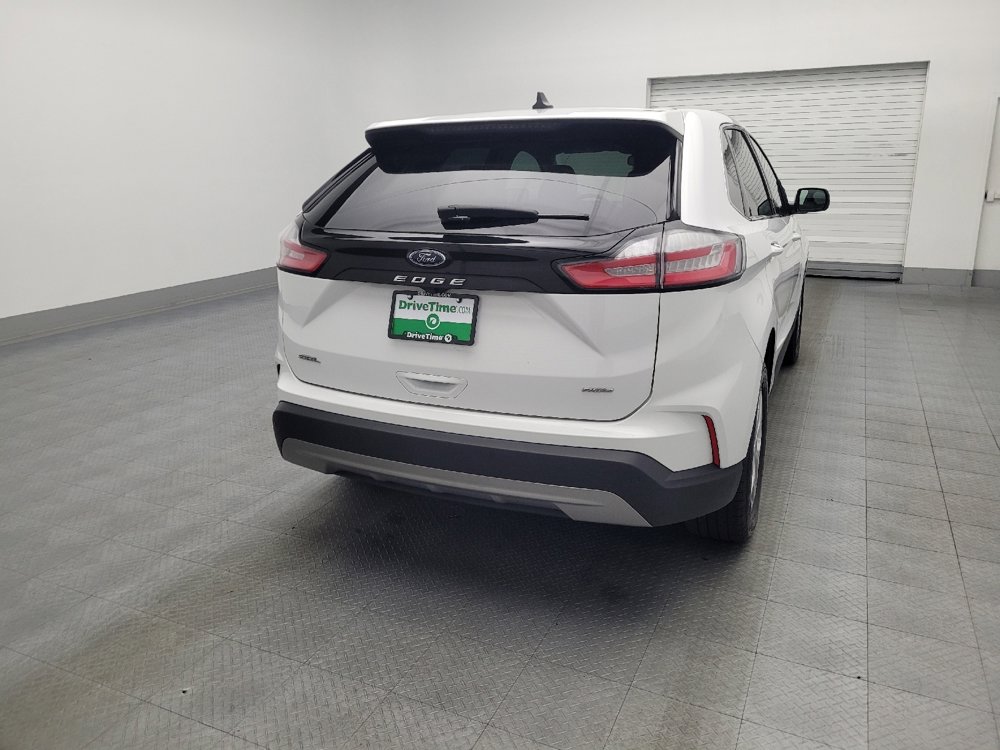 Used 2024 Ford Edge SEL image 7