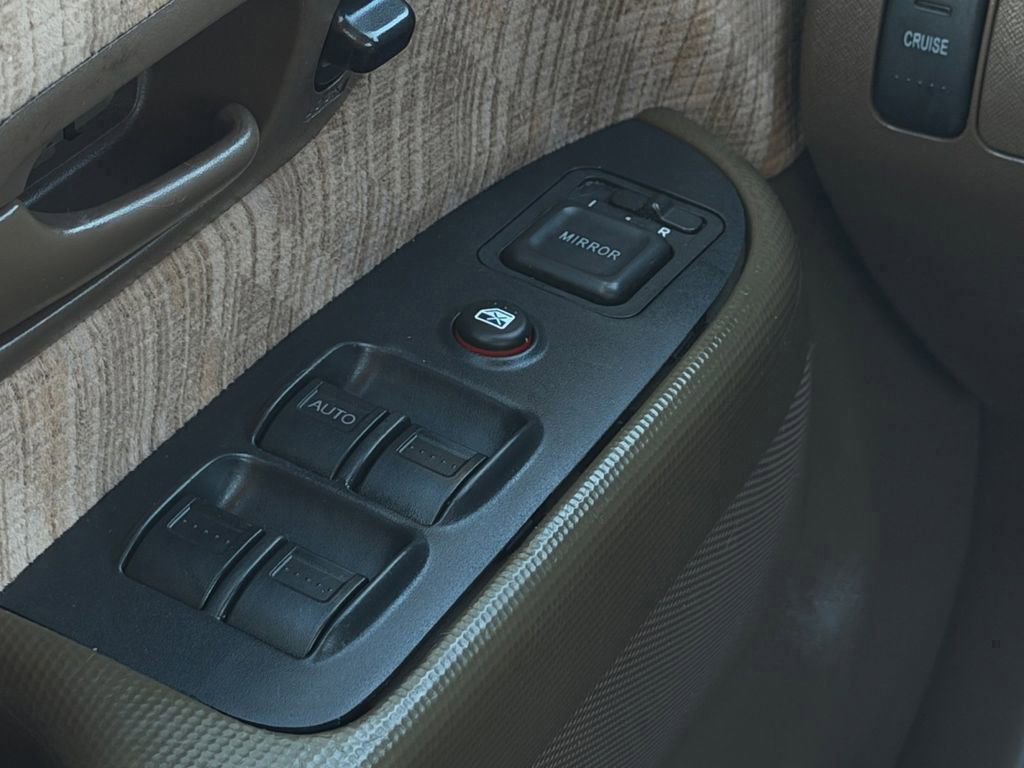 Used 2003 Honda CR-V LX image 22