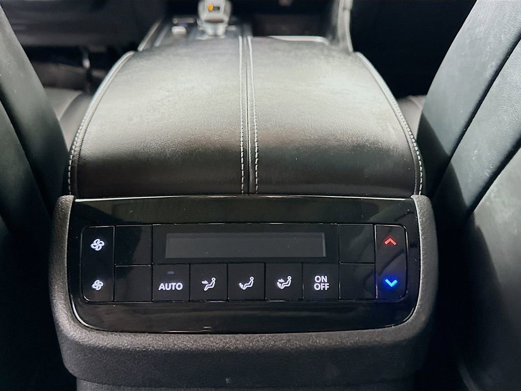 Used 2023 INFINITI QX60 Luxe image 28