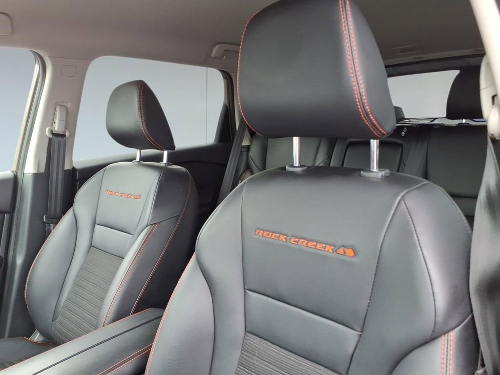 Used 2025 Nissan Rogue SV image 16