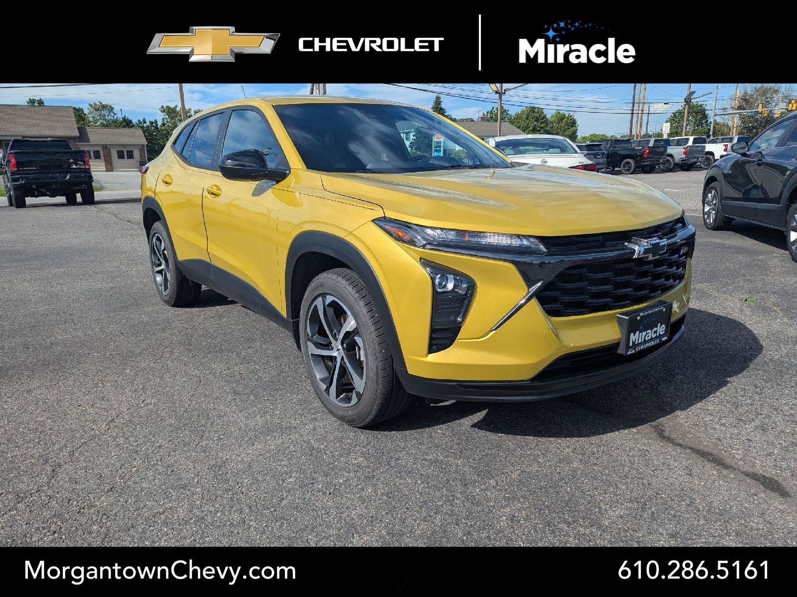 Used 2024 Chevrolet Trax RS w/ Driver Confidence Package FWD image 1
