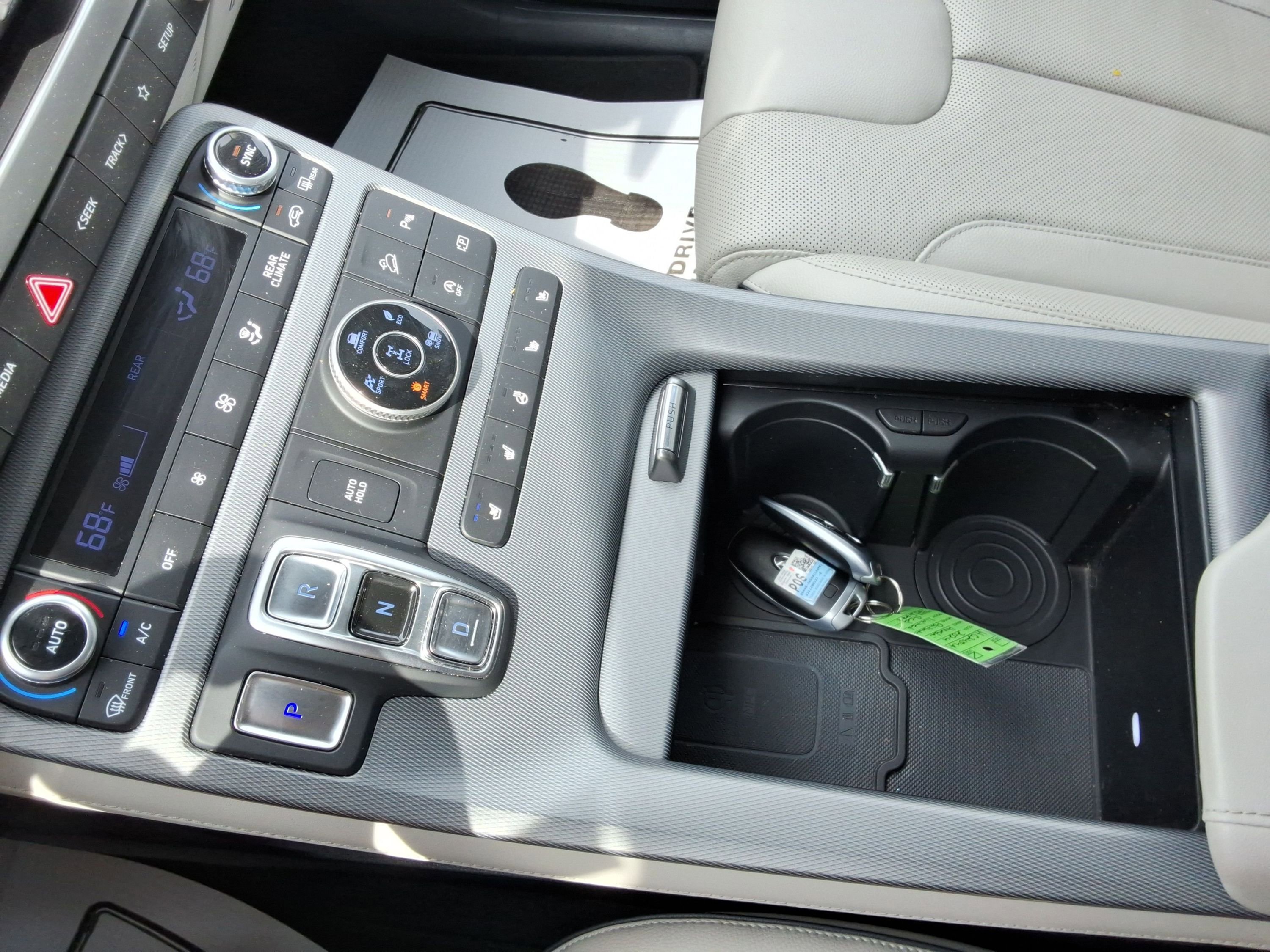 Used 2024 Hyundai Palisade Limited AWD/4WD image 18