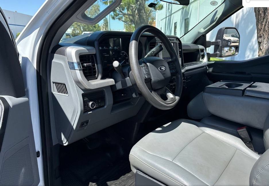 Used 2023 Ford F350 XL w/ XL Driver Assist Package RWD image 5