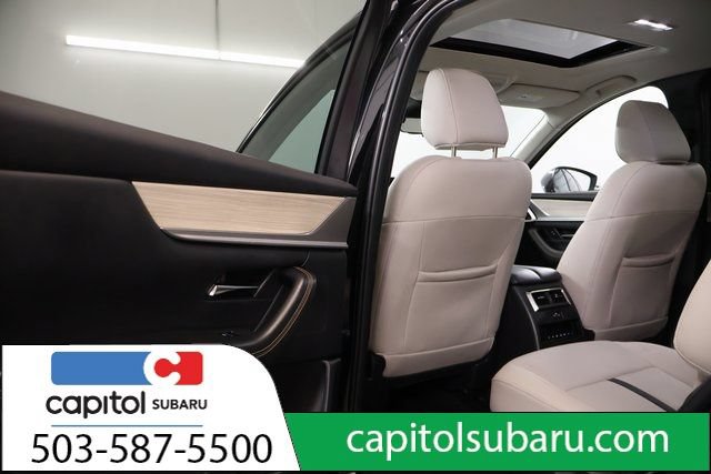 Used 2024 MAZDA CX-90 Plug-In Hybrid w/ Preferred AWD/4WD image 31