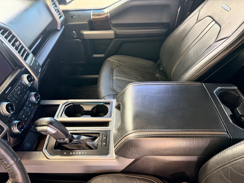 Used 2016 Ford F150 Platinum w/ Equipment Group 701A Luxury image 9