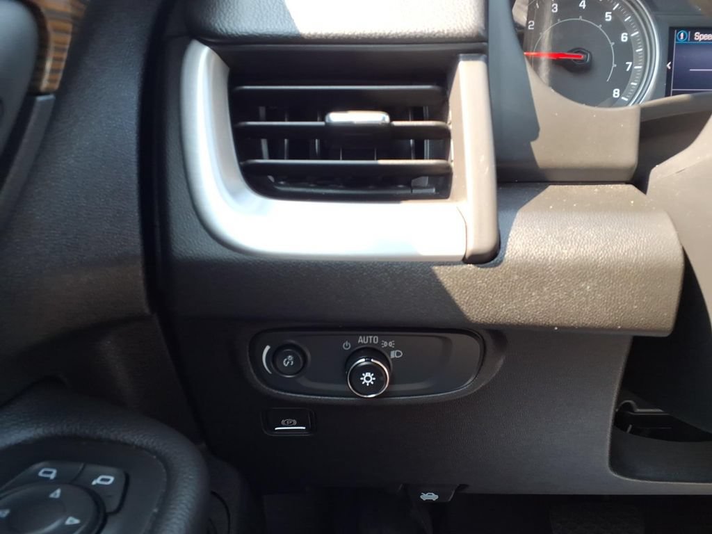 Used 2020 GMC Terrain SLE w/ Driver Convenience Package AWD/4WD image 13