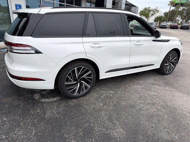 New 2026 Lincoln Aviator Black Label w/ Jet Appearance Package AWD/4WD image 7