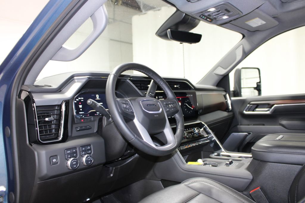 Used 2025 GMC Sierra 2500 Denali w/ Denali Reserve Package AWD/4WD image 33