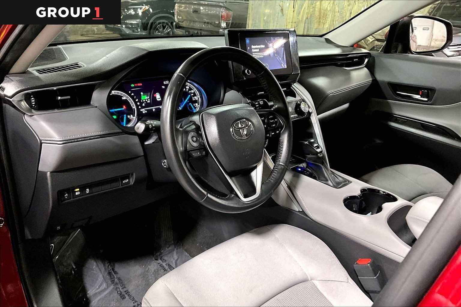 Certified 2023 Toyota Venza LE image 18