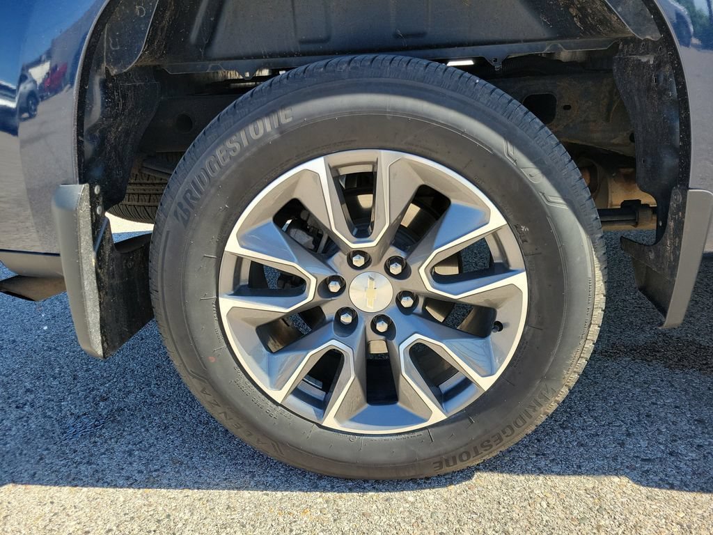 Used 2019 Chevrolet Silverado 1500 LT w/ All-Star Edition AWD/4WD image 5