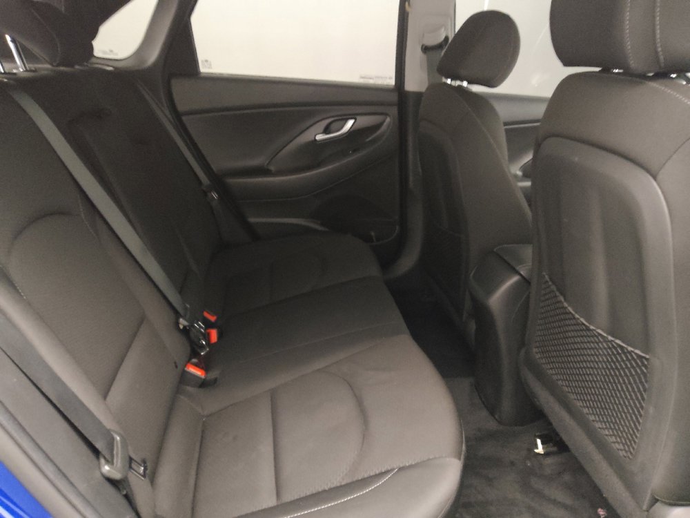 Used 2019 Hyundai Elantra GT image 19