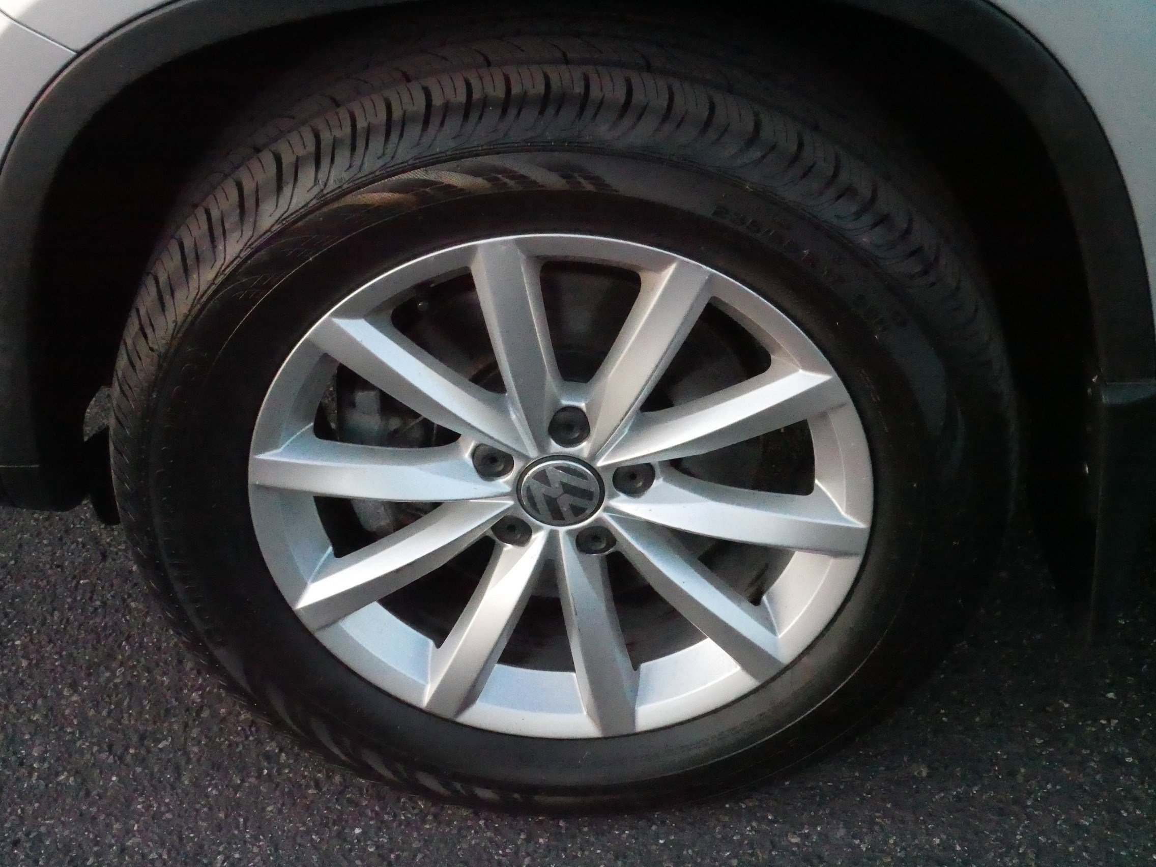 Used 2017 Volkswagen Tiguan Wolfsburg Edition image 15