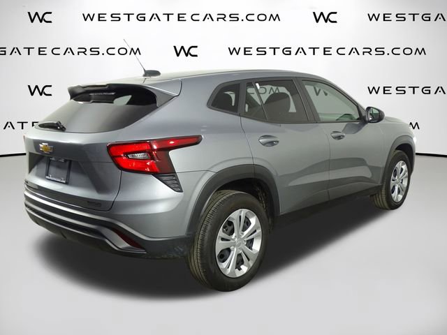 Used 2024 Chevrolet Trax LS image 43