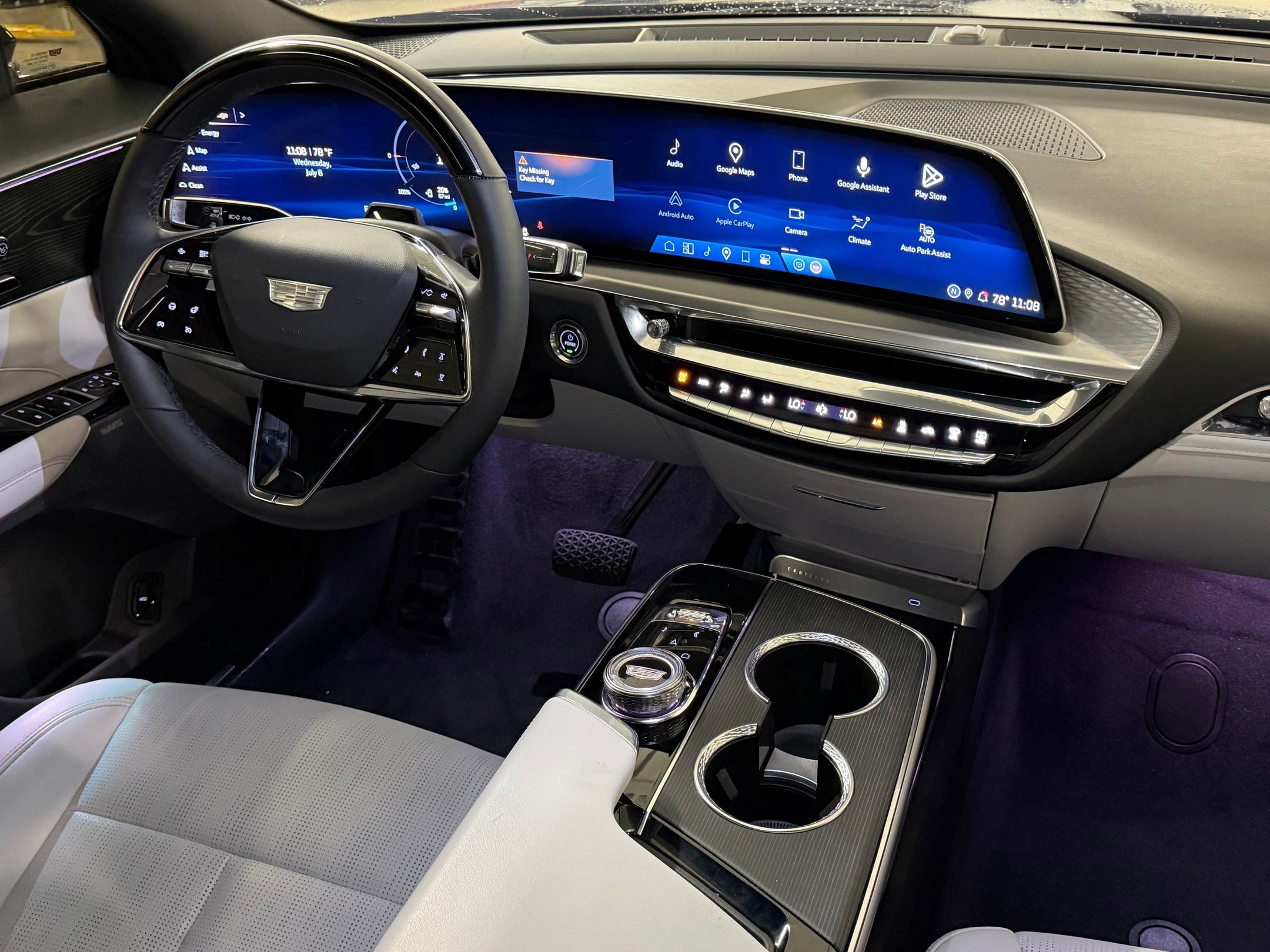 Certified 2024 Cadillac Lyriq Sport RWD image 4