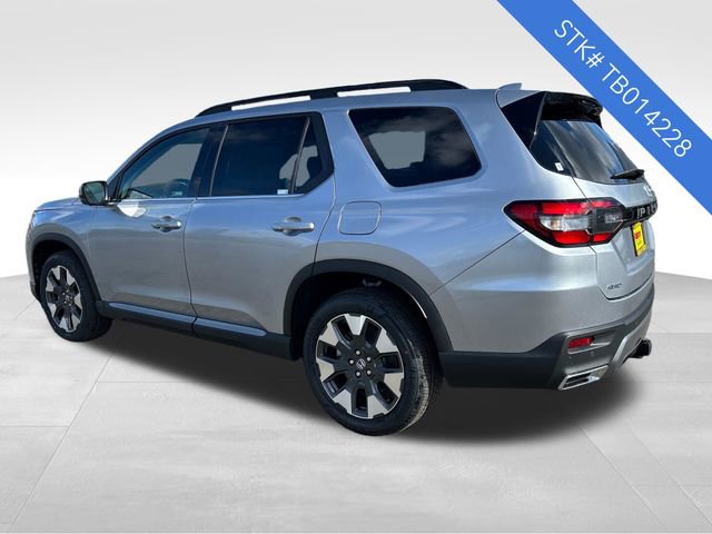 New 2026 Honda Pilot Touring image 6