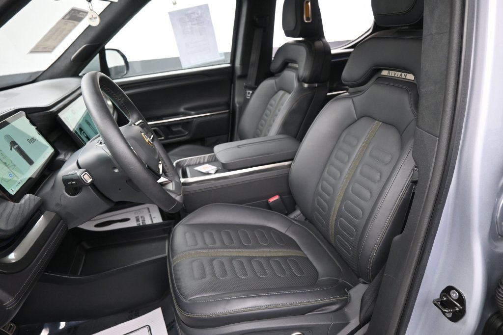 Used 2022 Rivian R1T Adventure AWD/4WD image 21