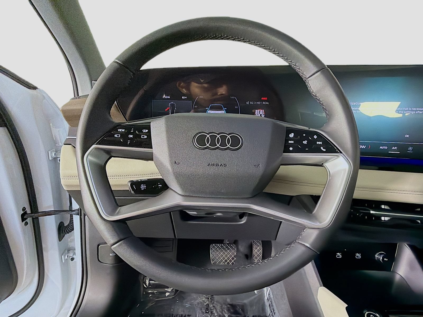 Certified 2025 Audi Q6 e-tron Premium Plus w/ Premium Plus AWD/4WD image 10