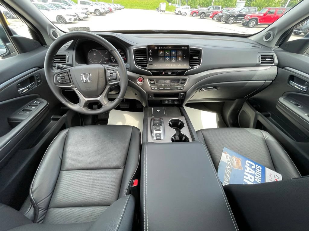 Certified 2025 Honda Ridgeline RTL image 26