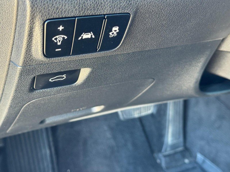 Used 2022 Kia K5 GT-Line image 16