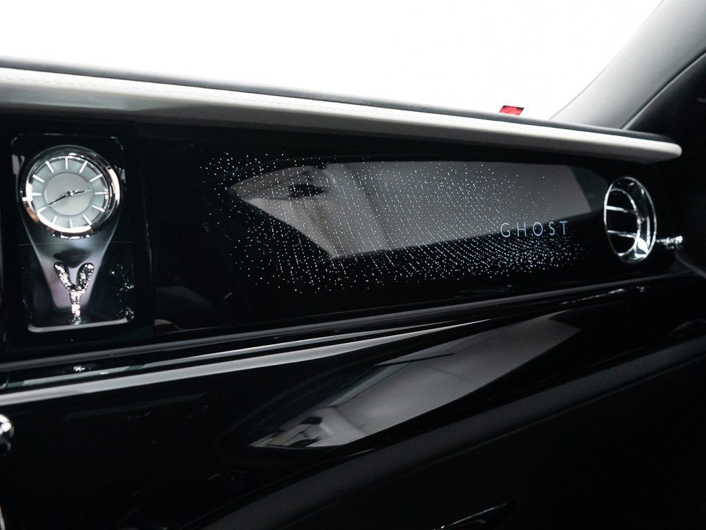 Used 2025 Rolls-Royce Ghost AWD/4WD image 46