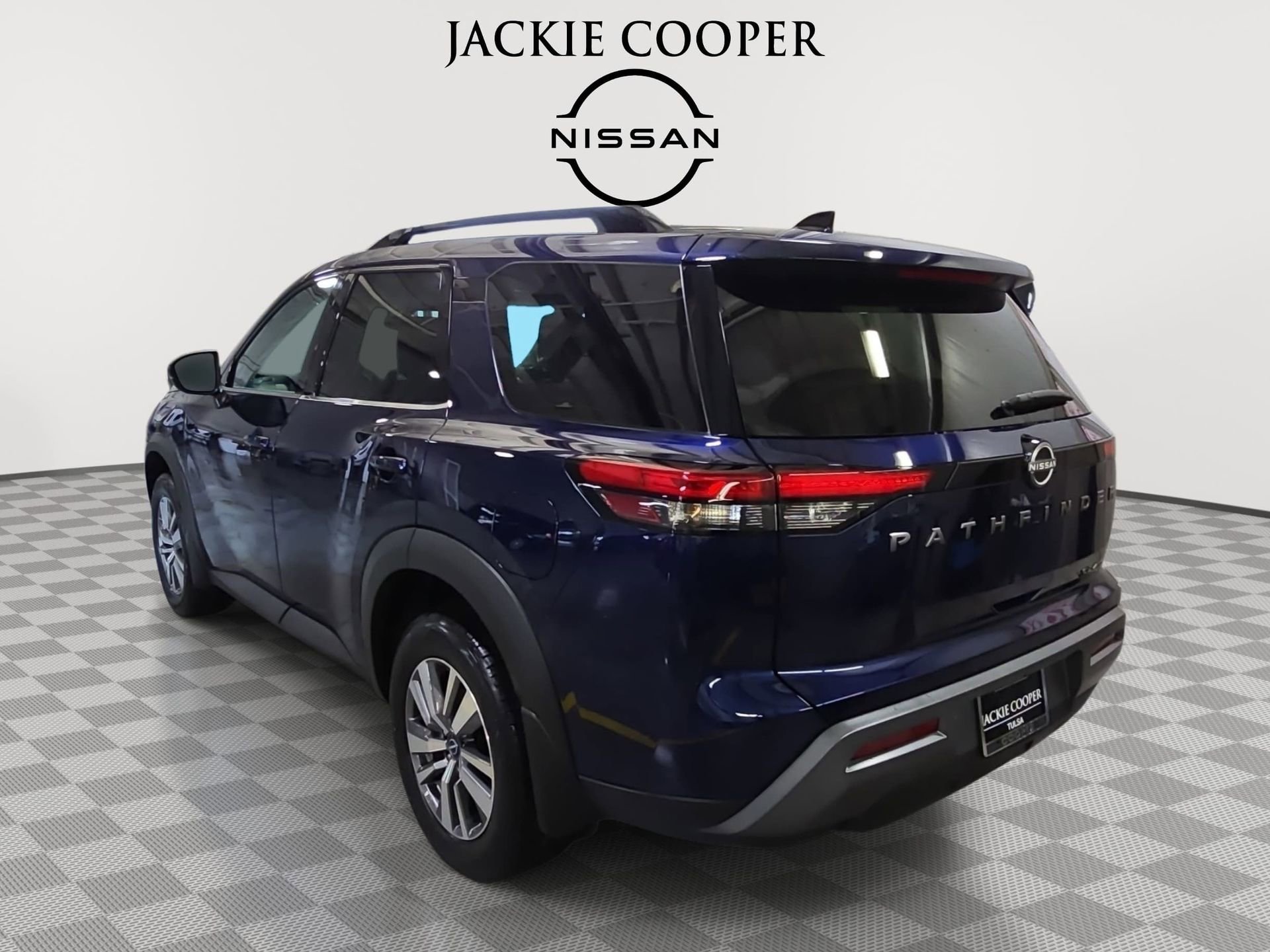 New 2026 Nissan Pathfinder SL w/ Cargo Package AWD/4WD image 7