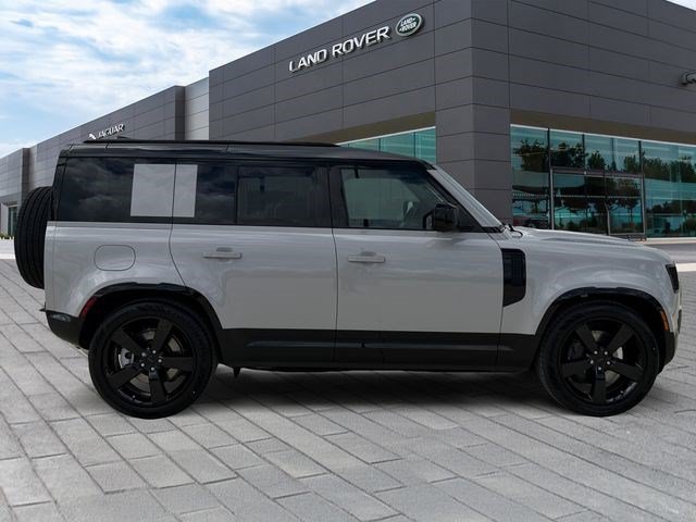 New 2026 Land Rover Defender 110 X-Dynamic SE AWD/4WD image 6