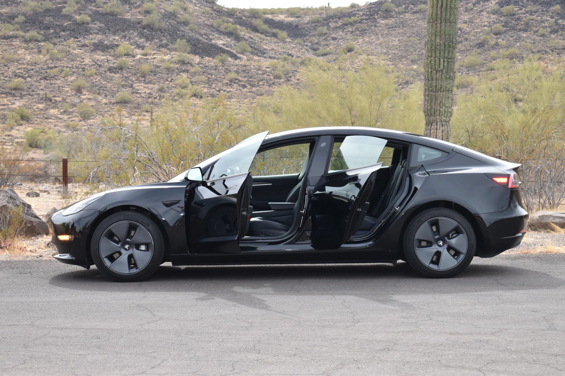 Used 2022 Tesla Model 3 Standard Range RWD image 7