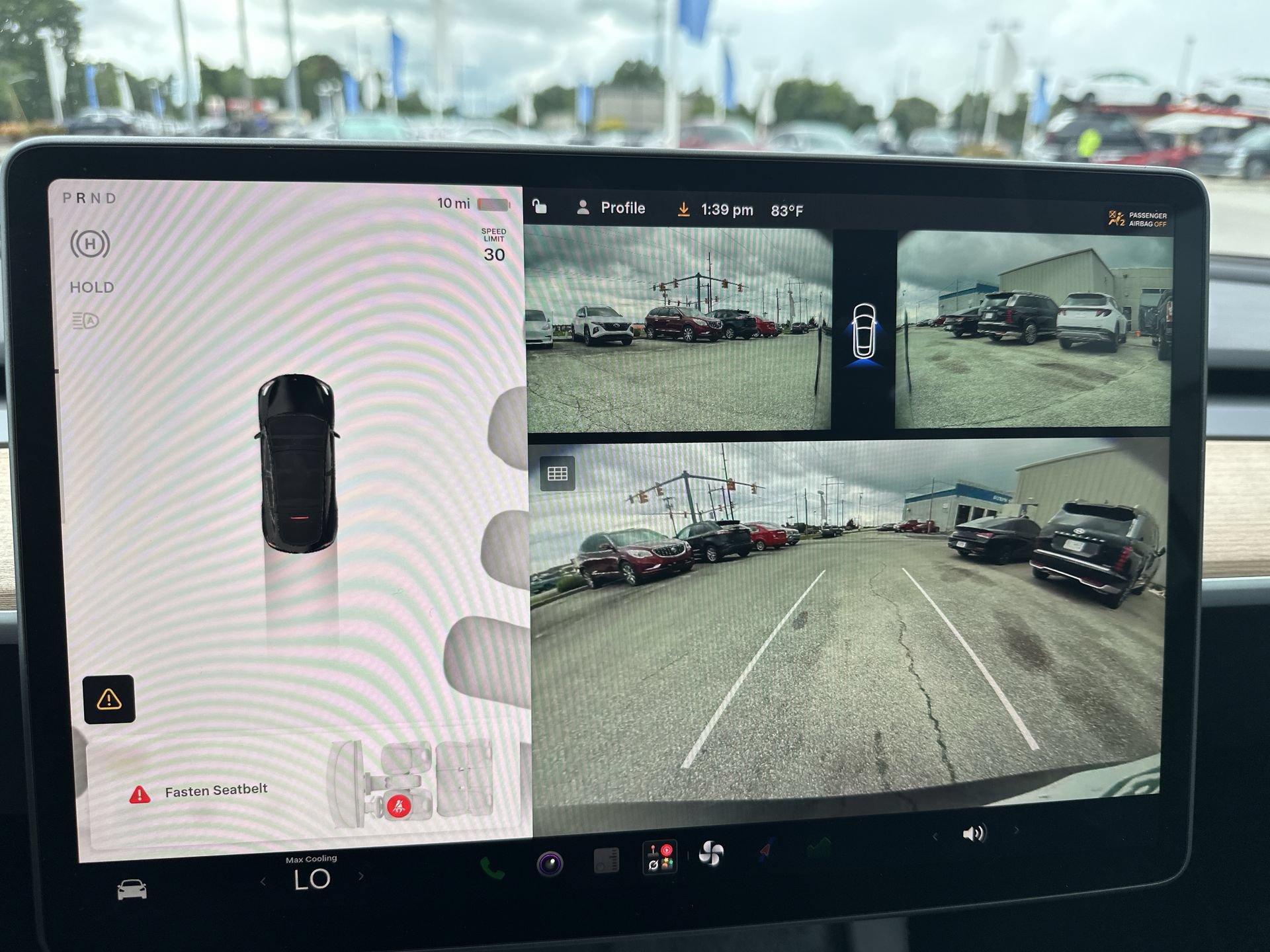 Used 2025 Tesla Model Y Long Range AWD/4WD image 23