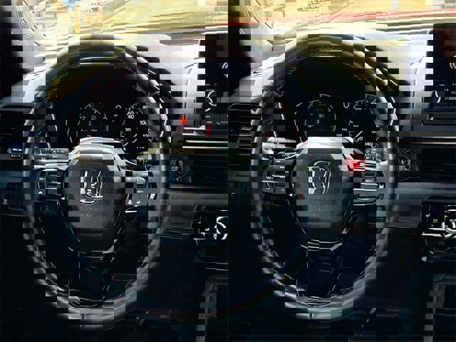 Used 2024 Honda Pilot Sport image 14