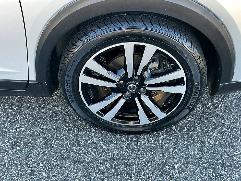 Used 2020 Nissan Kicks SV image 10