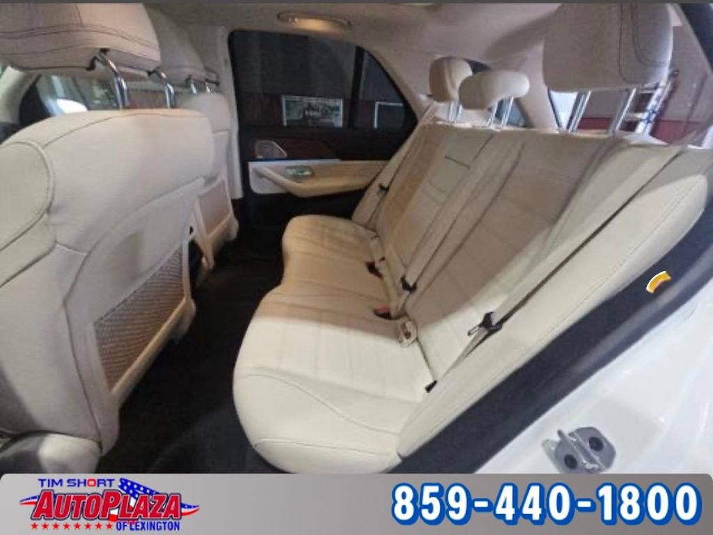 Used 2023 Mercedes-Benz GLE 450 4MATIC w/ AMG Line Exterior image 9