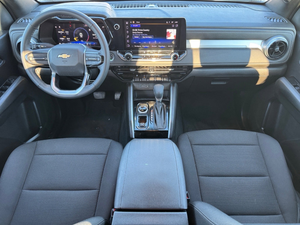 Used 2024 Chevrolet Colorado LT image 11
