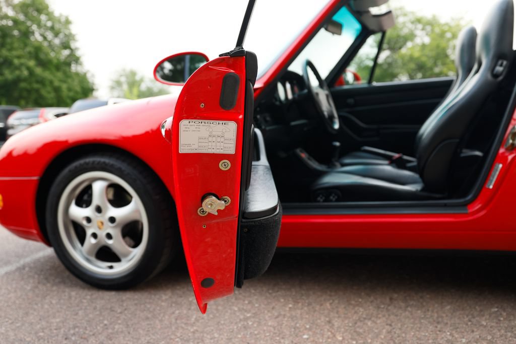 Used 1995 Porsche 911 Carrera RWD image 77