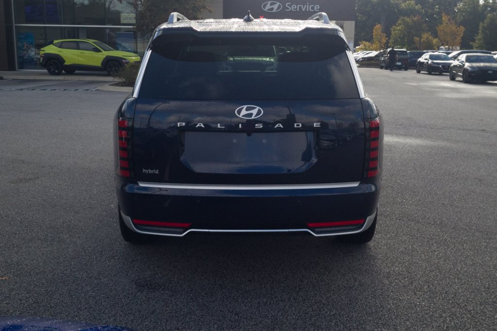 New 2027 Hyundai Palisade Calligraphy FWD image 6