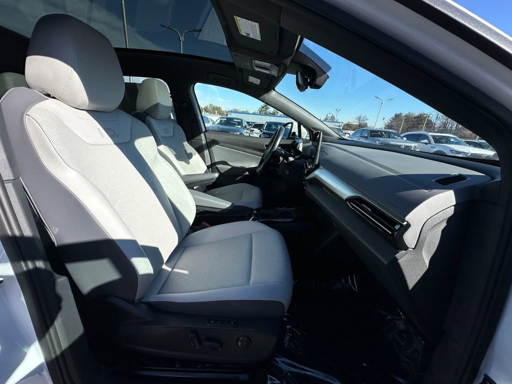 Used 2021 Volkswagen ID.4 Pro S image 23