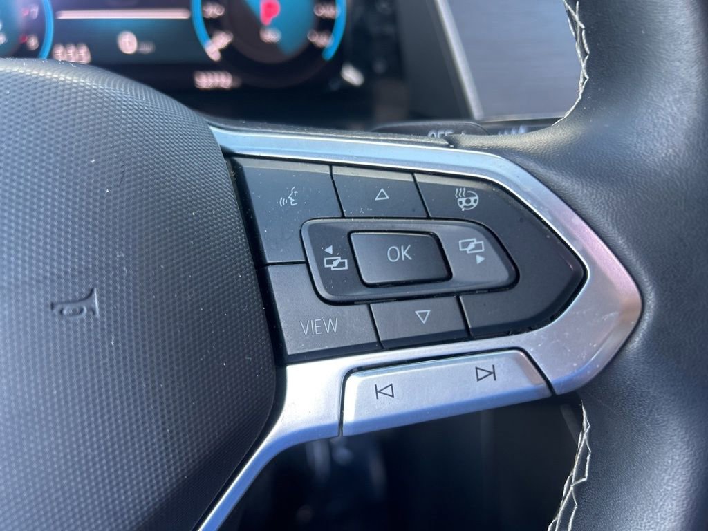 Used 2024 Volkswagen Atlas Cross Sport SE image 47