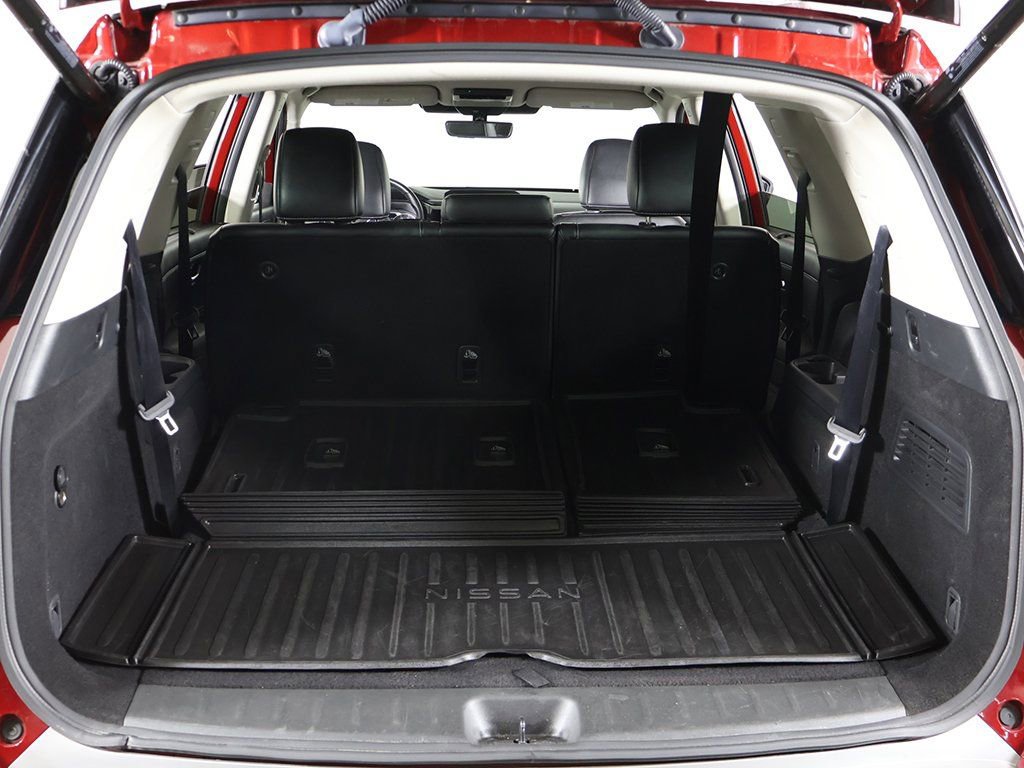 Used 2023 Nissan Pathfinder SL w/ Lighting Package (N92) image 22