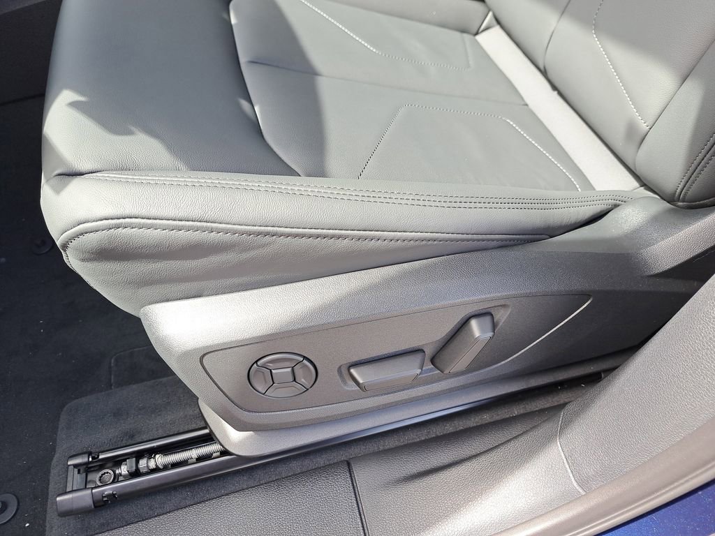 New 2025 Audi Q3 2.0T Premium image 19