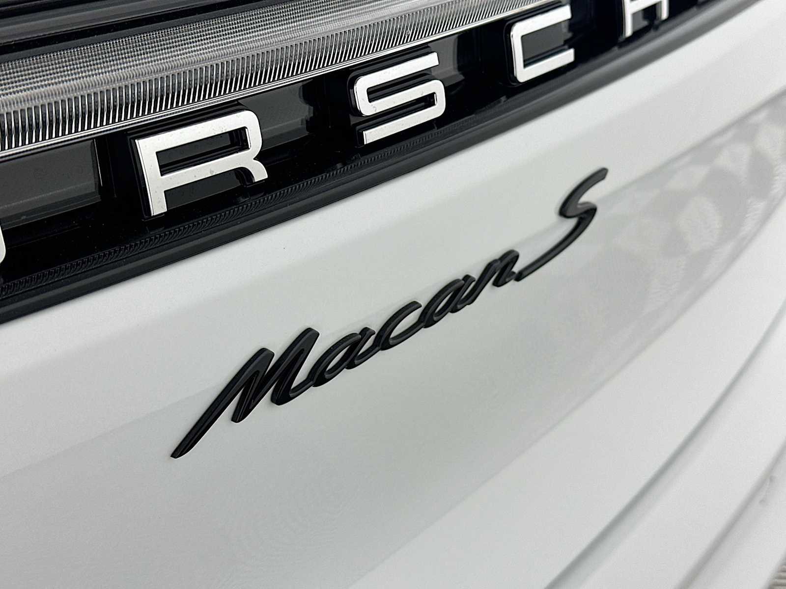 New 2025 Porsche Macan S image 33