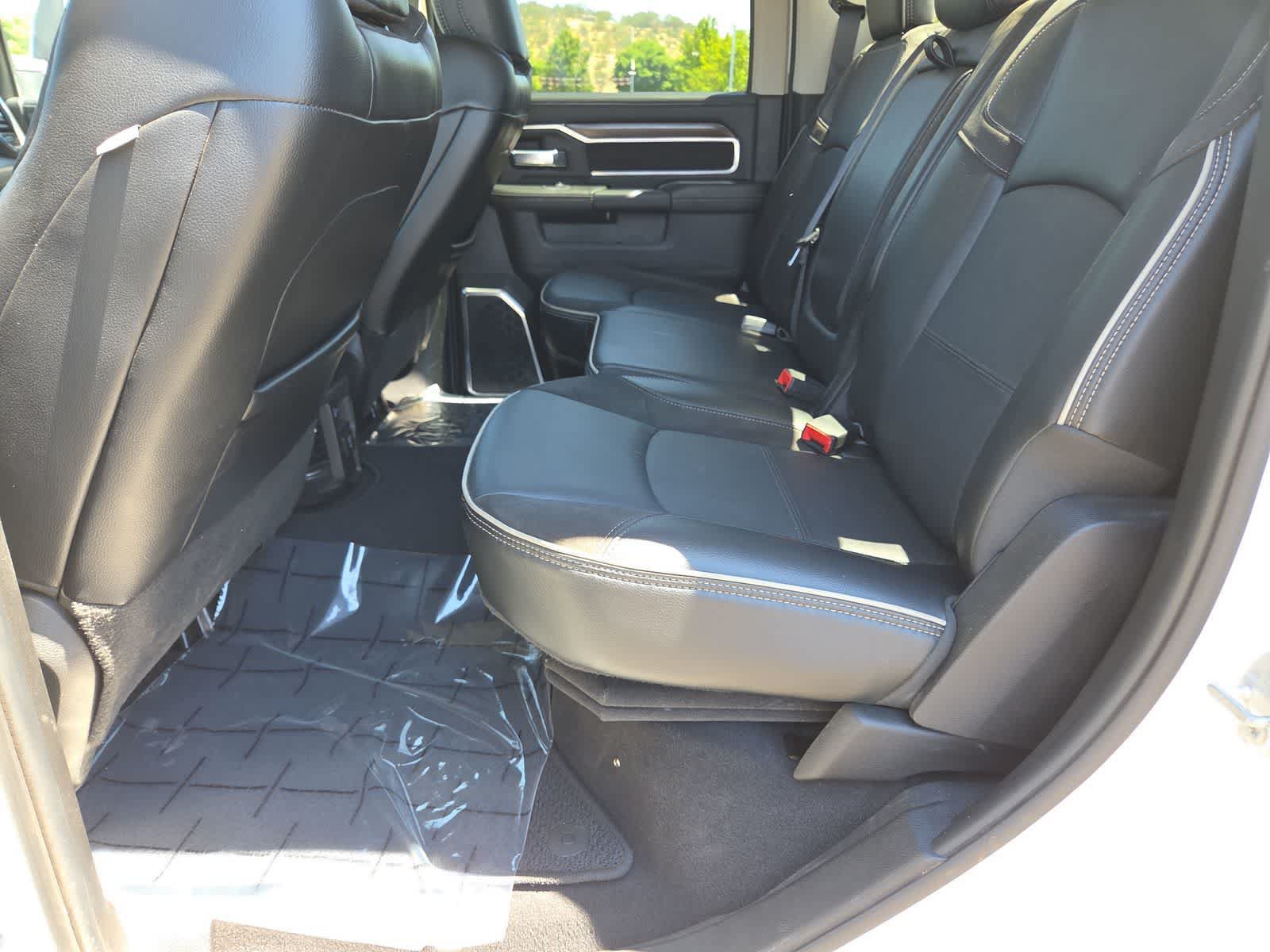 Used 2024 RAM 2500 Laramie w/ Safety Group AWD/4WD image 21