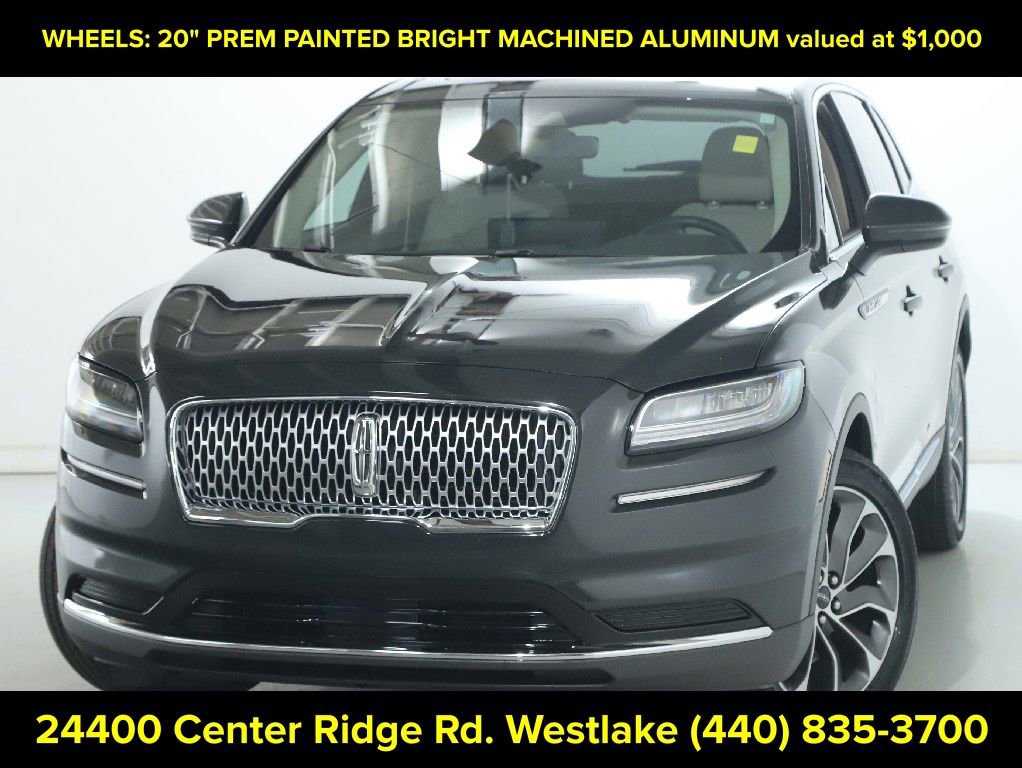 Used 2023 Lincoln Nautilus Reserve w/ Cargo Utility Package AWD/4WD image 3
